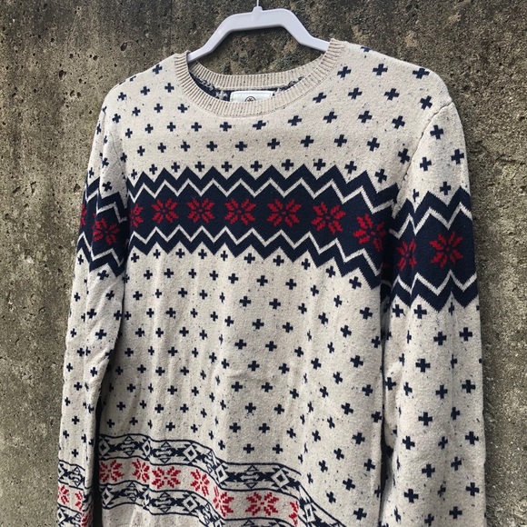 Men’s On the Byas Sweater - Picture 2 of 6